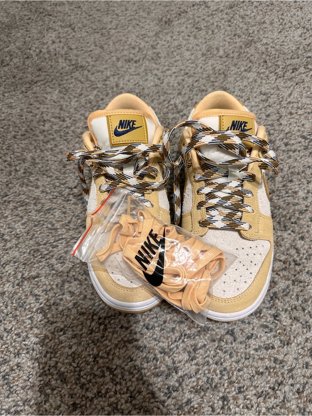 Nike Kids Low-Top Sneakers in Wheat and Cream with Extra Laces
